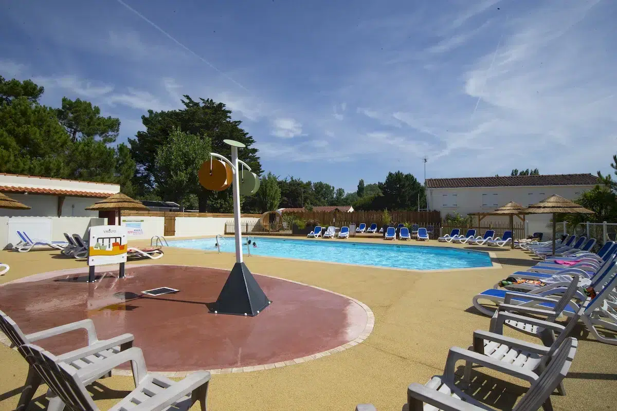 camping avec piscine vendee